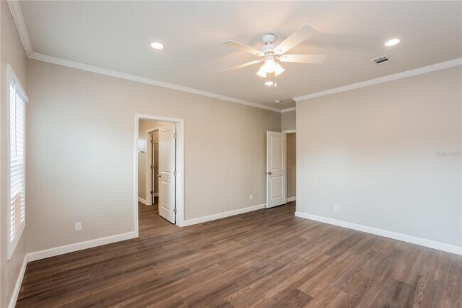 Building Photo - 1311 28th St S