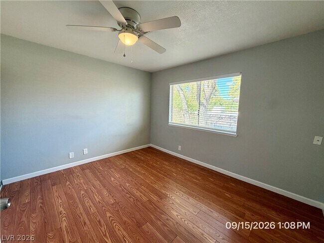 Building Photo - 6122 Meadow View Ln