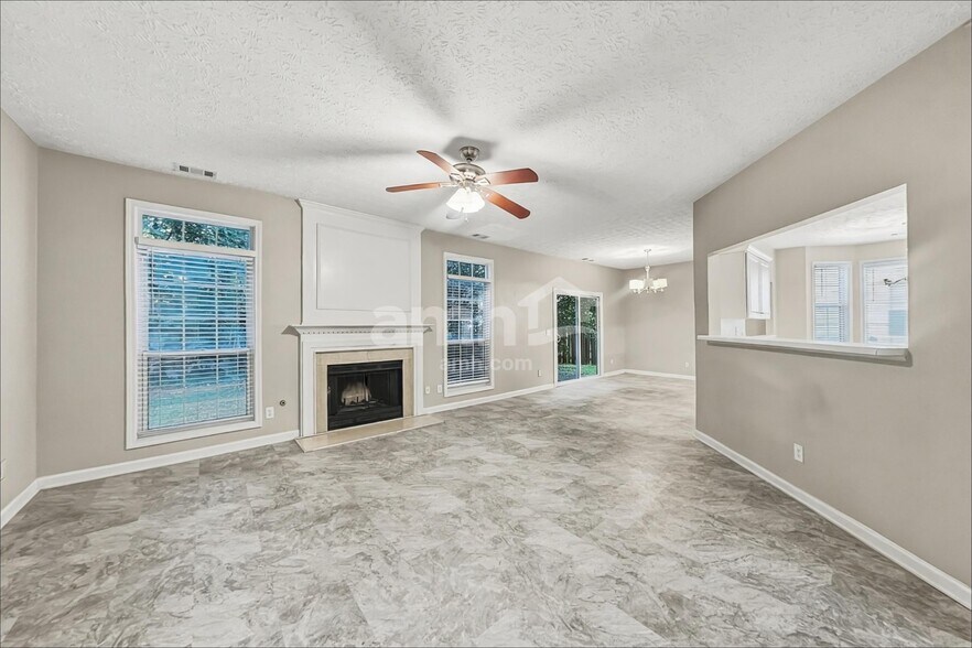 Building Photo - 3151 Serenade Ct