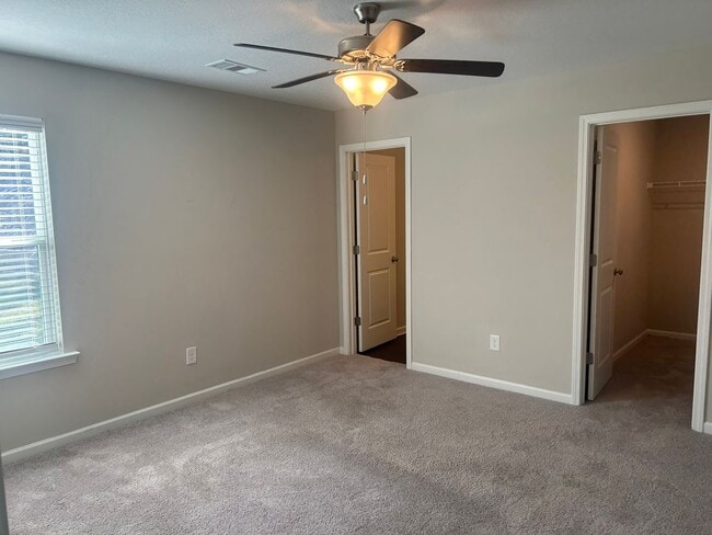 Building Photo - Stunning New Construction in the Heart of Columbus