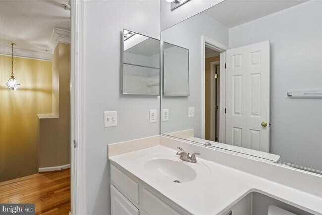 Building Photo - 2943 St Helen Cir