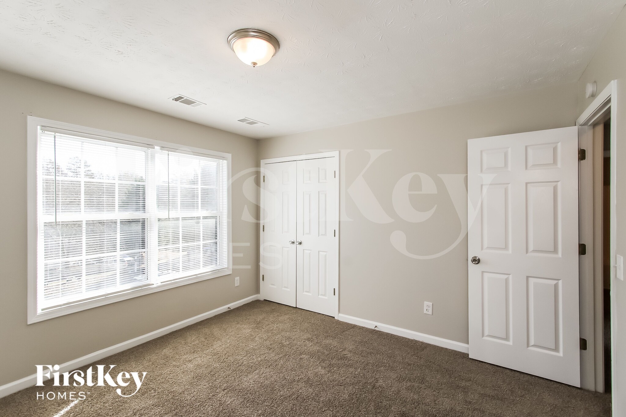 Building Photo - 229 Springbrook Ct