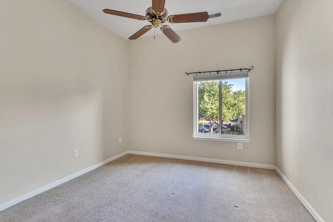 Building Photo - 11041 Villaridge Ct