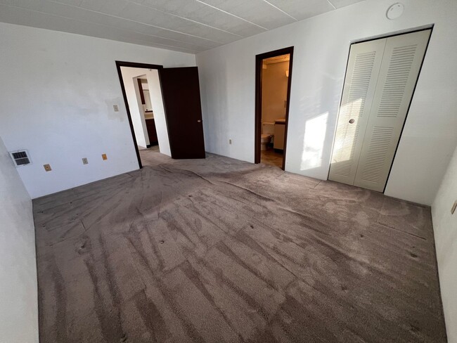 Building Photo - 1 Bedroom 1 Bath-Moon Township