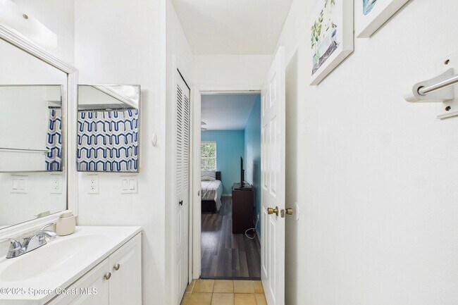 Building Photo - 3021 Sir Hamilton Cir