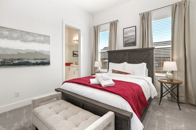 Building Photo - 158 E South St