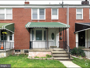 Building Photo - 4 Bedrooms 2 Full Bathrooms