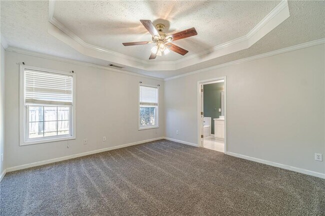 Building Photo - 231 Windermere Dr