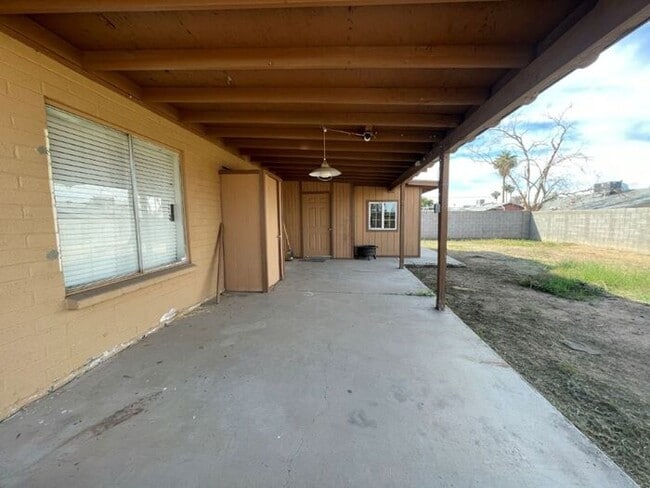 Building Photo - 4542 E Southern Ave