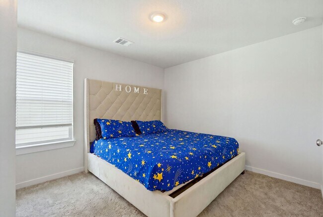 Building Photo - 1734 Cayden Oak Ln