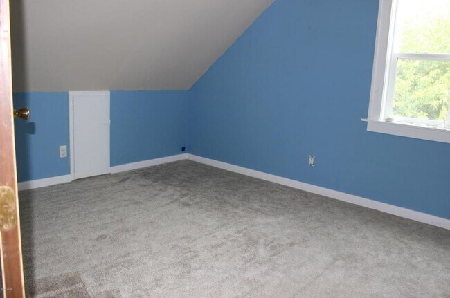 Rm 2 - 500 Marion St
