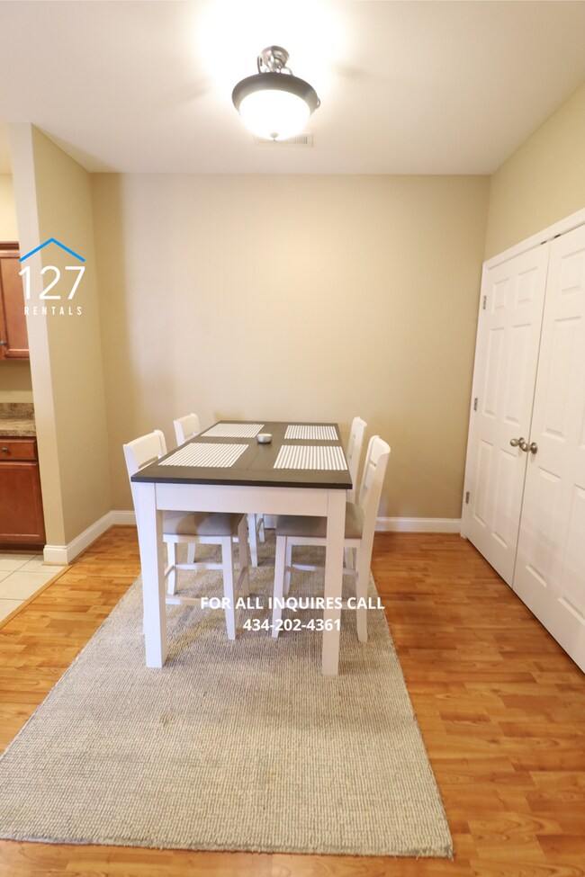 Building Photo - 3-Bedroom, 2-Bath with Pool Access, Private Patio & Walkable Dining!