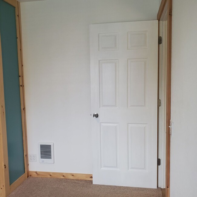 Building Photo - Awesome cabin for sale by owner or rent