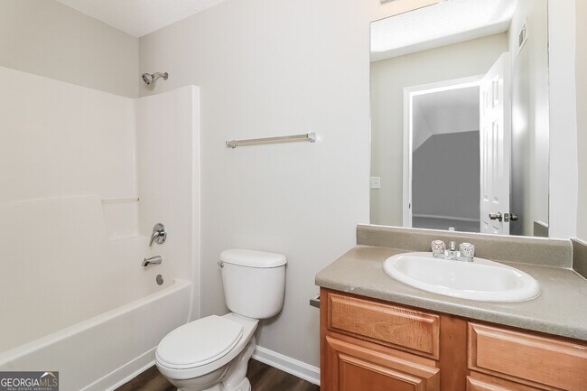 Building Photo - 4223 Butternut Pl