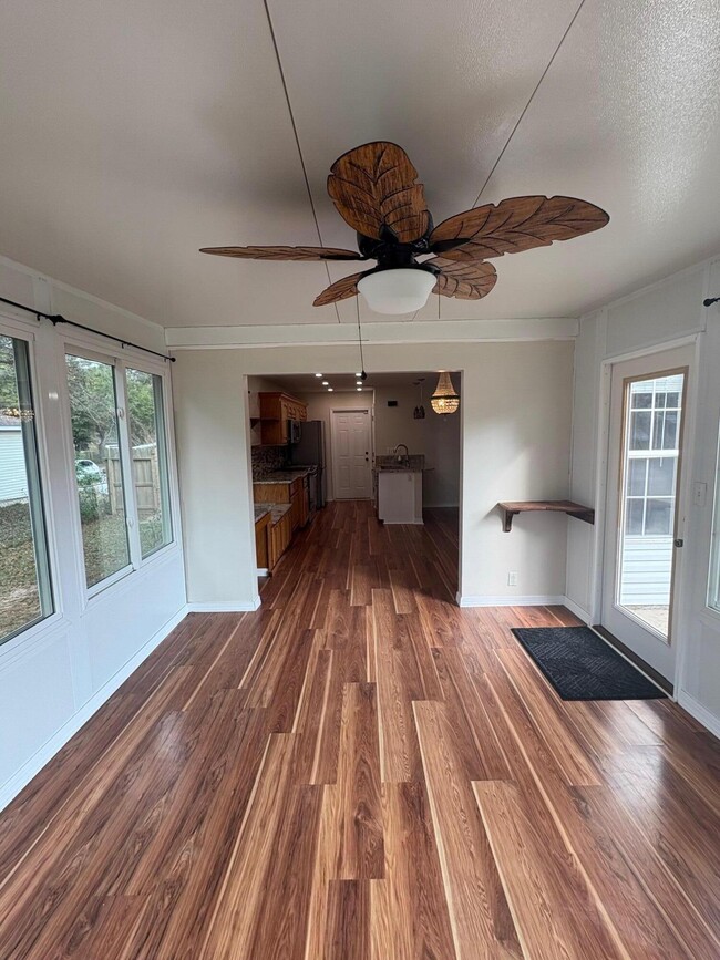 Building Photo - 2864 Shoffner Ave