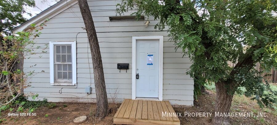 Primary Photo - 2406 22nd Pl