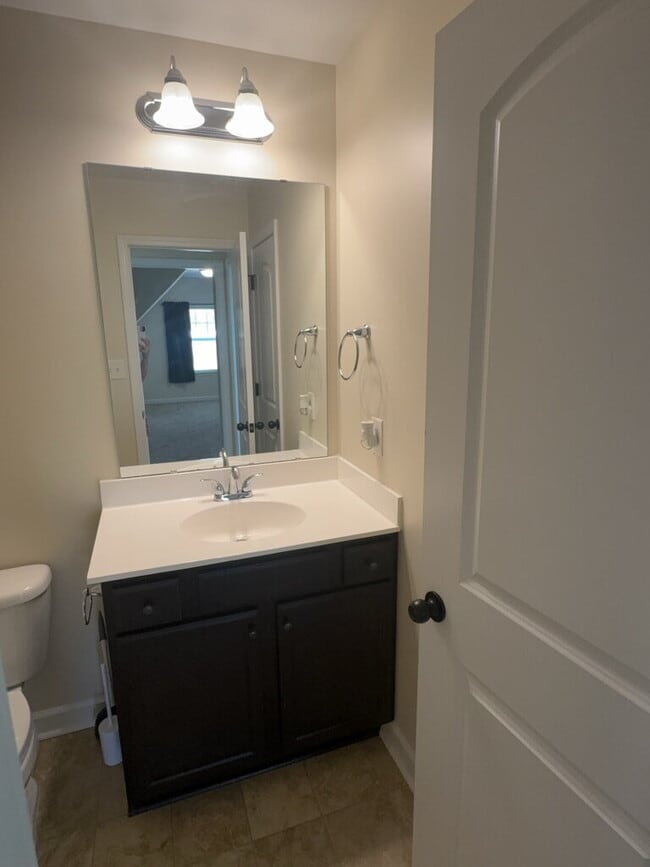 Building Photo - 101 Barnhouse Rd