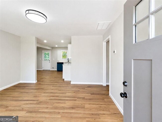 Building Photo - 1639 Bridgeport Dr NW
