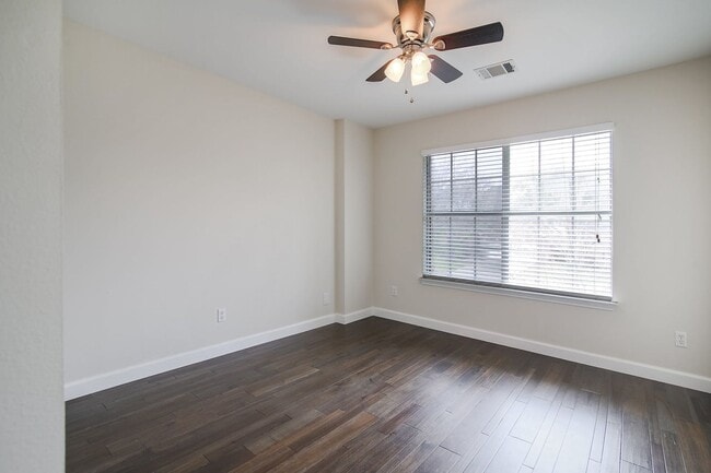 Building Photo - Remarkable in Round Rock!