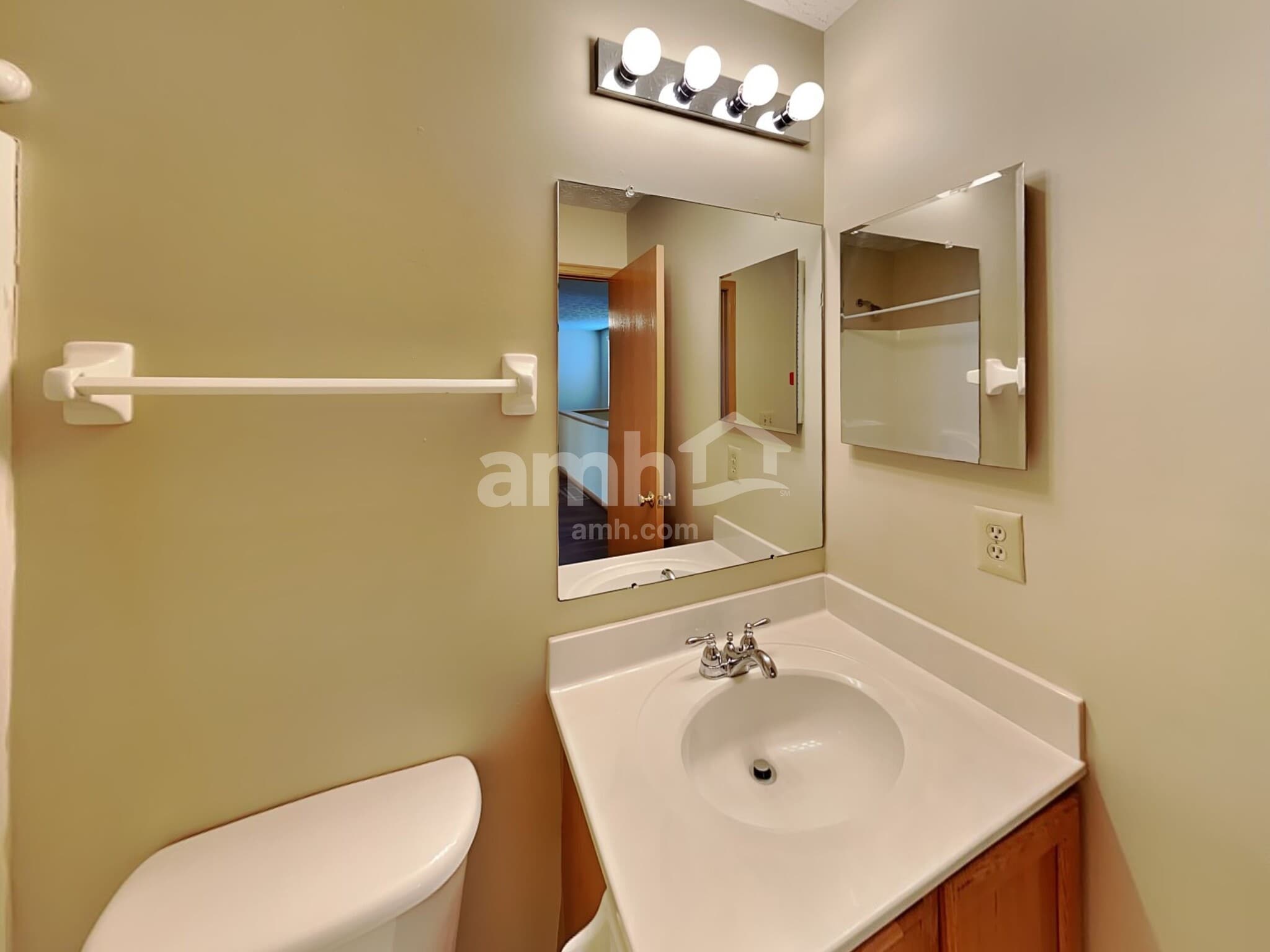 Building Photo - 5823 Coldcreek Dr