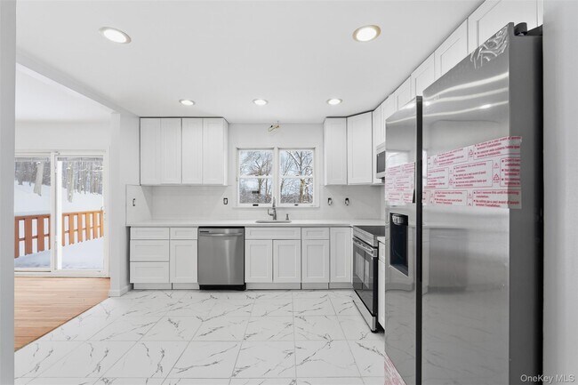 Building Photo - 1618 Morningview Dr