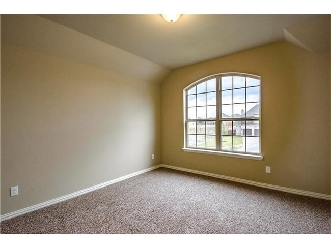 Building Photo - 10671 Villanova Dr