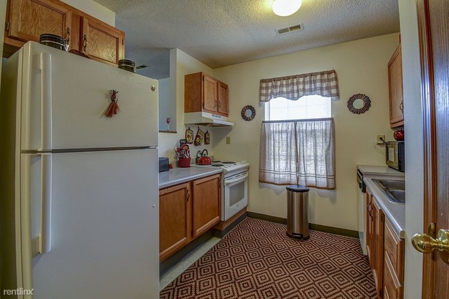 Building Photo - 1 br, 1 bath Apartment - St. Paul Terrace