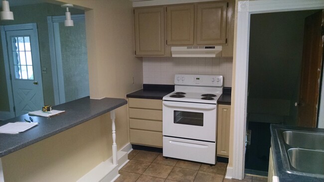 kitch 1 view - 25 N Park St