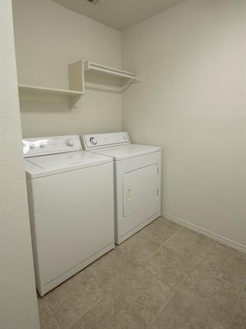 Building Photo - 2228 Stonepark Pl