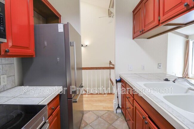Building Photo - 1505 Riverside Dr