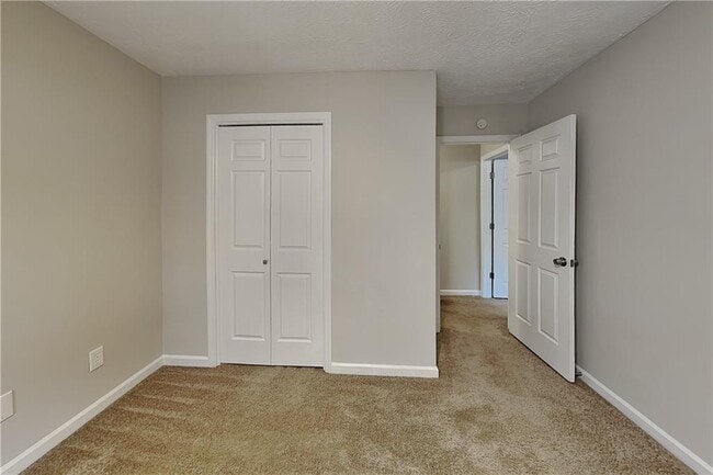 Building Photo - 1589 Tennessee Walker Dr NE