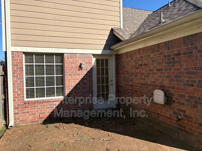 Building Photo - 2731 Java Dr