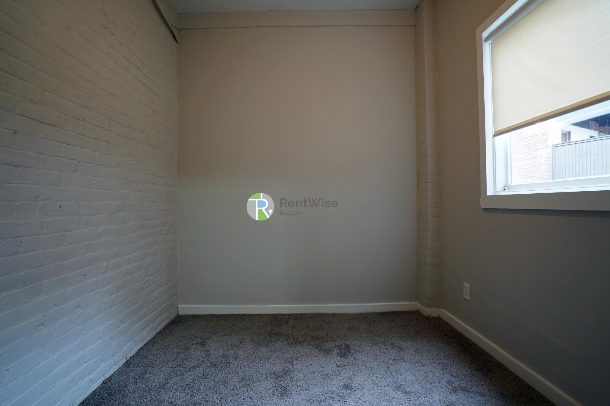 Building Photo - 10 Allston St