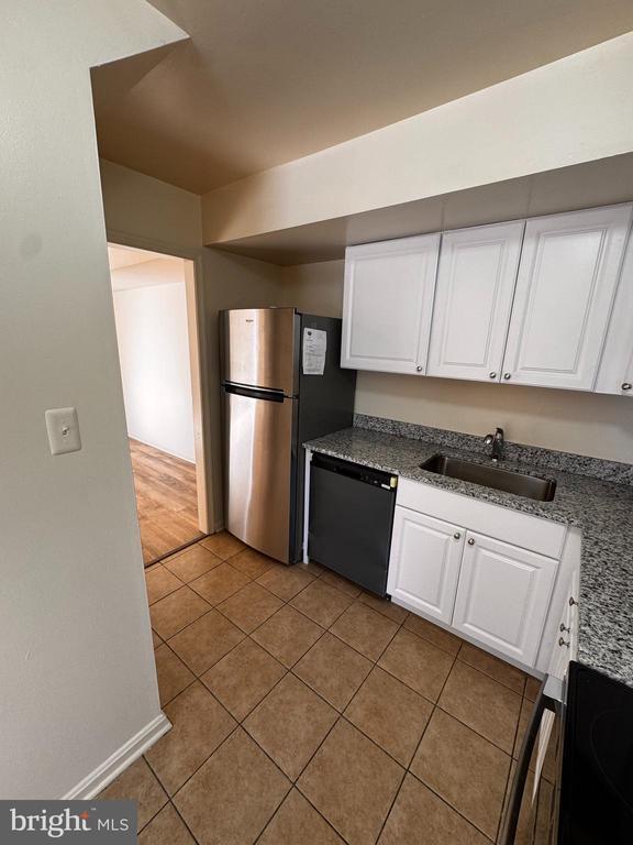 Building Photo - 4513 Logsdon Dr