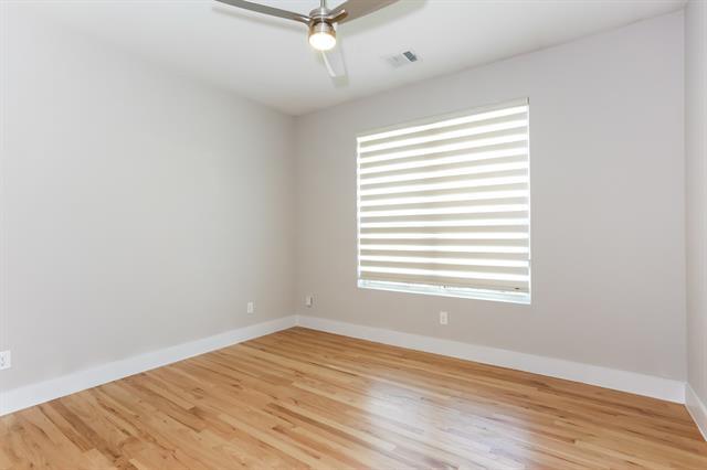 Building Photo - 2343 Vagas St