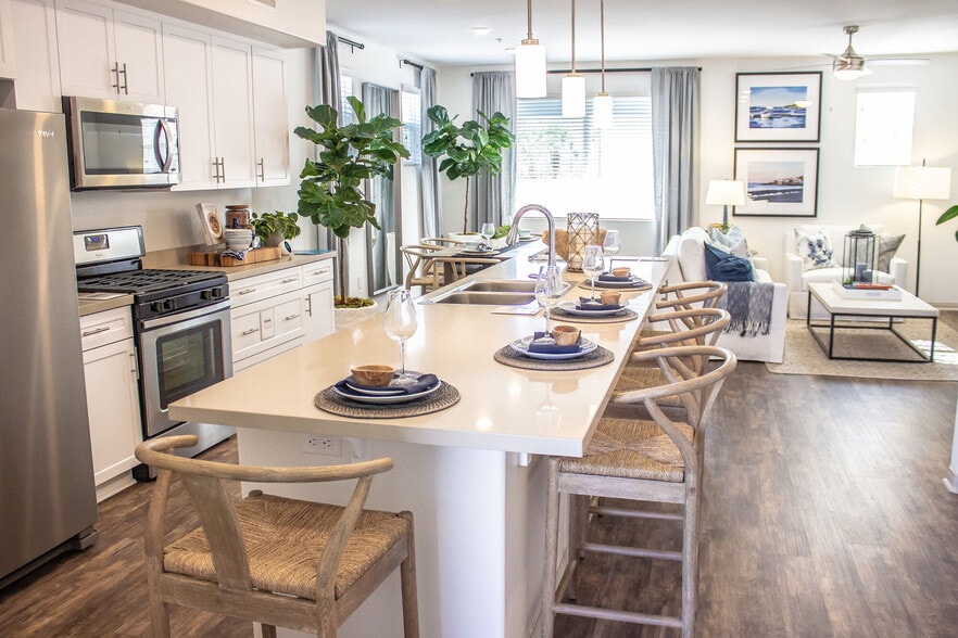 Building Photo - Santa Barbara At Chino Hills