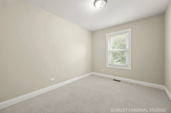 Building Photo - 235 Westbrook Cir