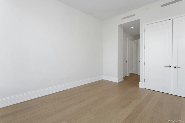 Building Photo - 4 Lighthouse Lndg