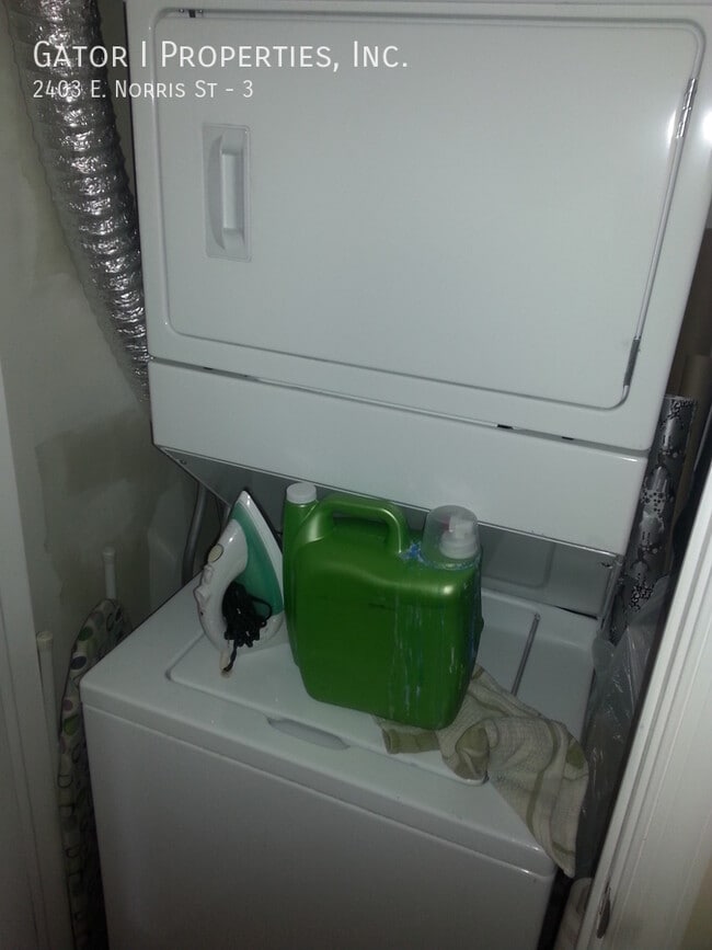 Building Photo - 2403 E Norris St