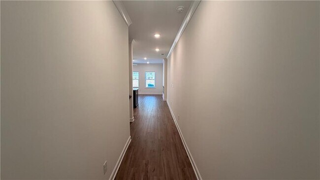 Building Photo - 903 Agate Ln