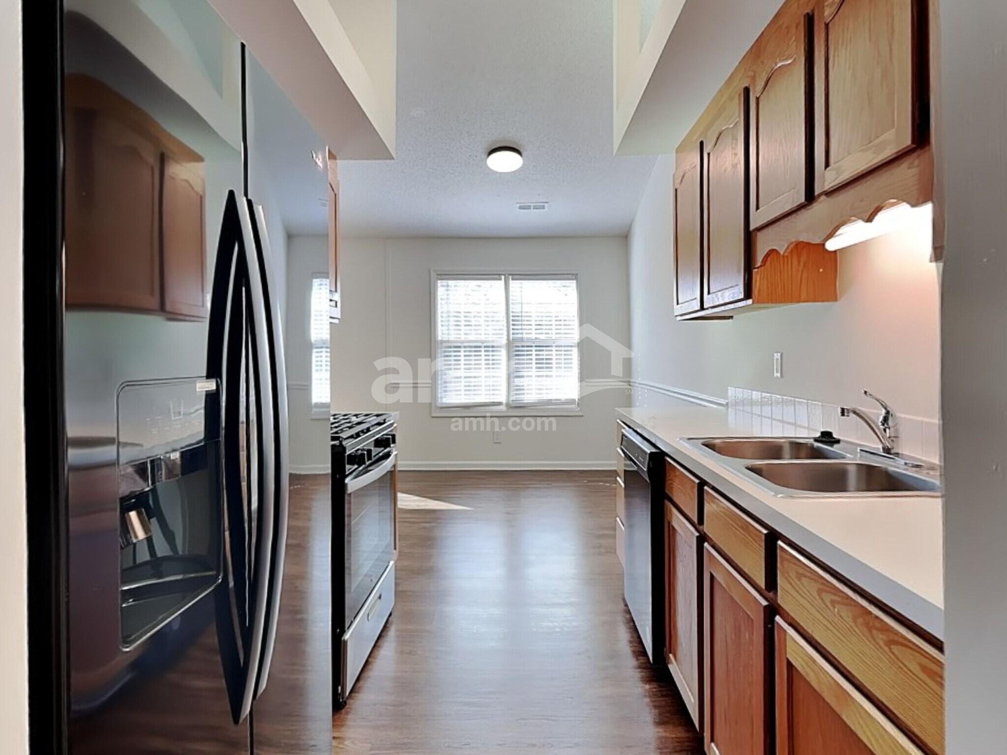 Building Photo - 1738 Ammons Dr