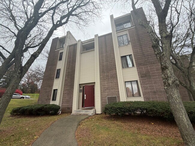 Primary Photo - 280 Burgundy Hill Ln