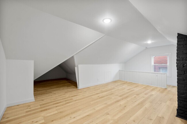 Building Photo - READY FOR MOVE IN! STUNNING 4-bedroom in Greenfield!