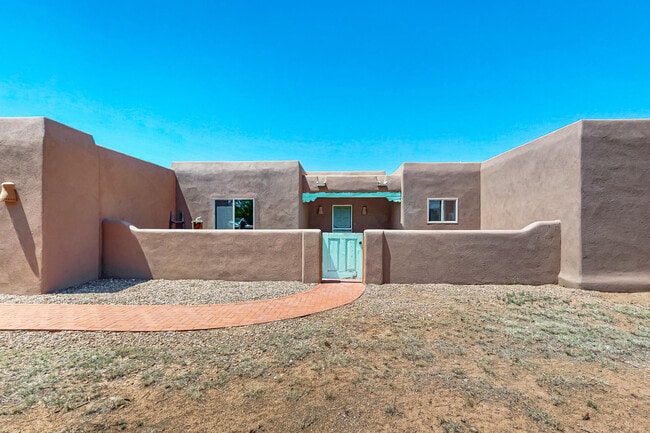 Building Photo - 45 Encantado Loop