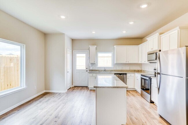 Building Photo - 8211 Blooming Meadow Ln