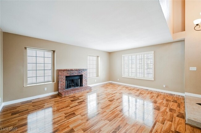Building Photo - 109 Elegante Way