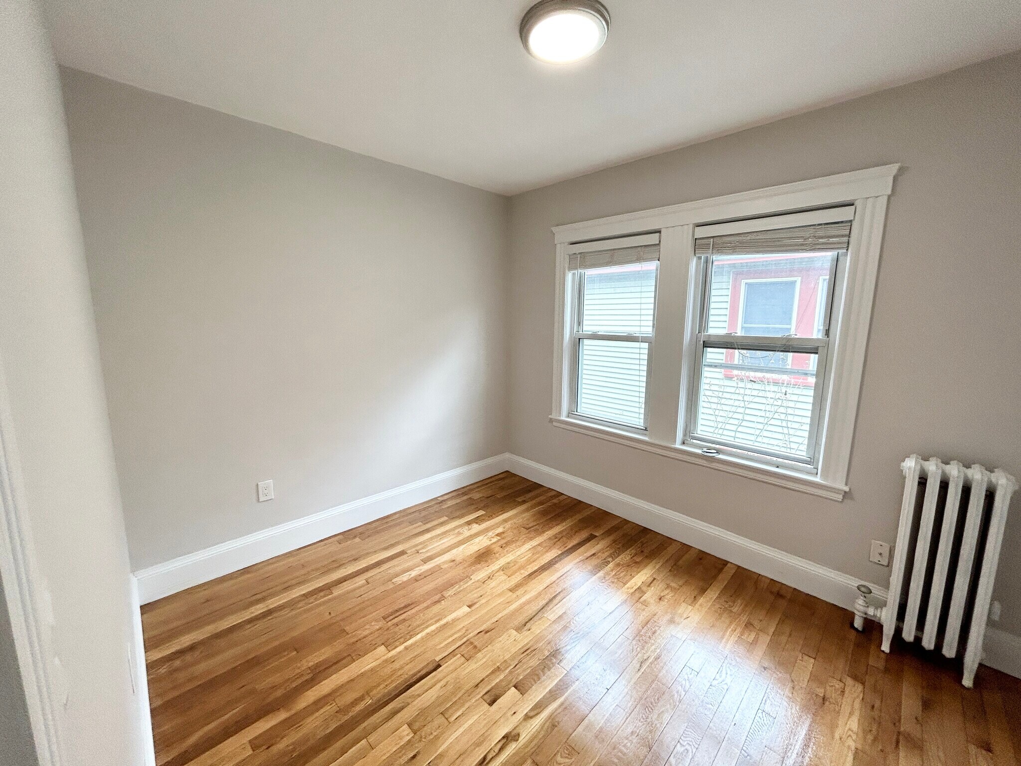 Building Photo - 120 Hillside St