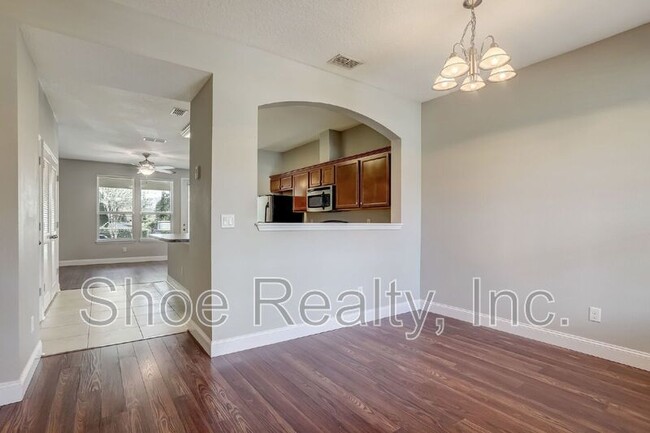 Building Photo - 4220 Plantation Oaks Blvd