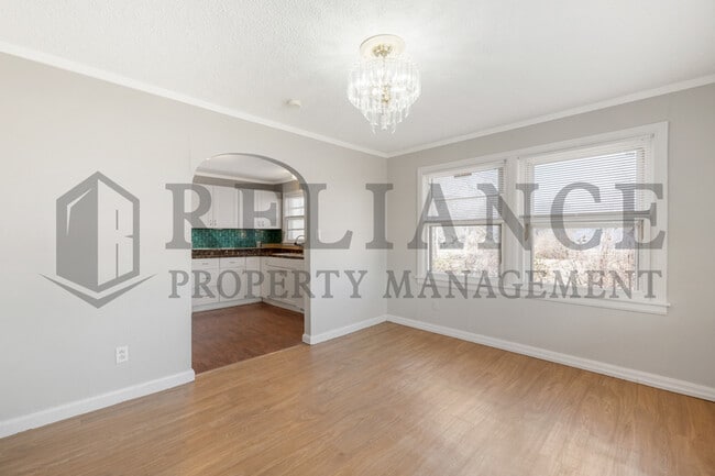 Building Photo - 2225 N Chautauqua St