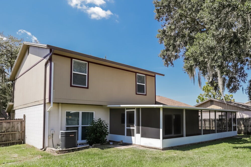Building Photo - 549 Oak Creek Dr
